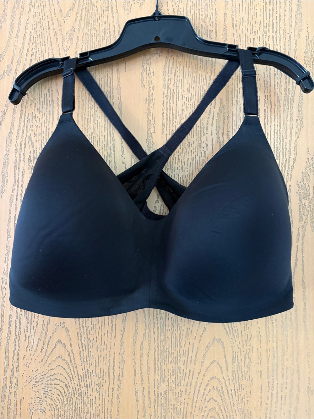 Smooth Black Crisscross Wireless Bra